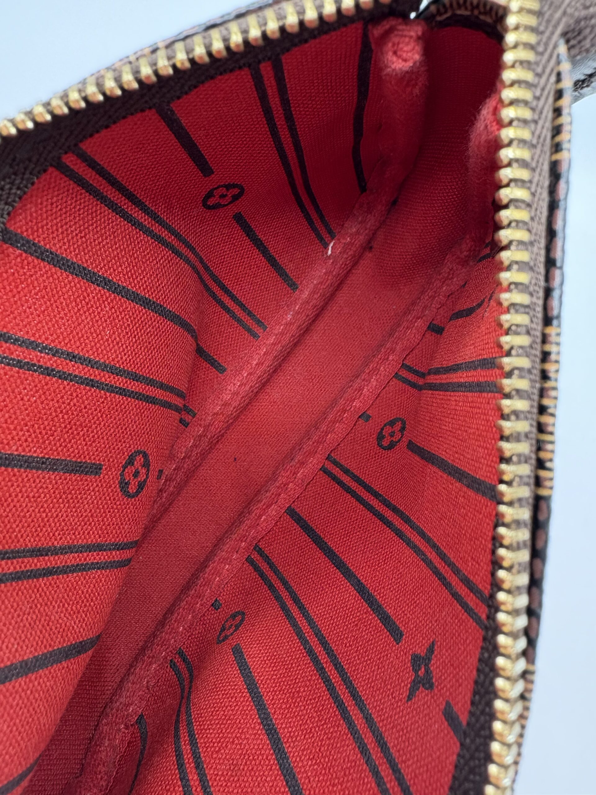 Mini accessoire Louis Vuitton édition 2009 – Image 5