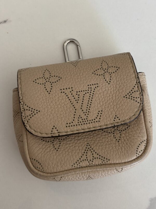 Micro pochette Louis Vuitton