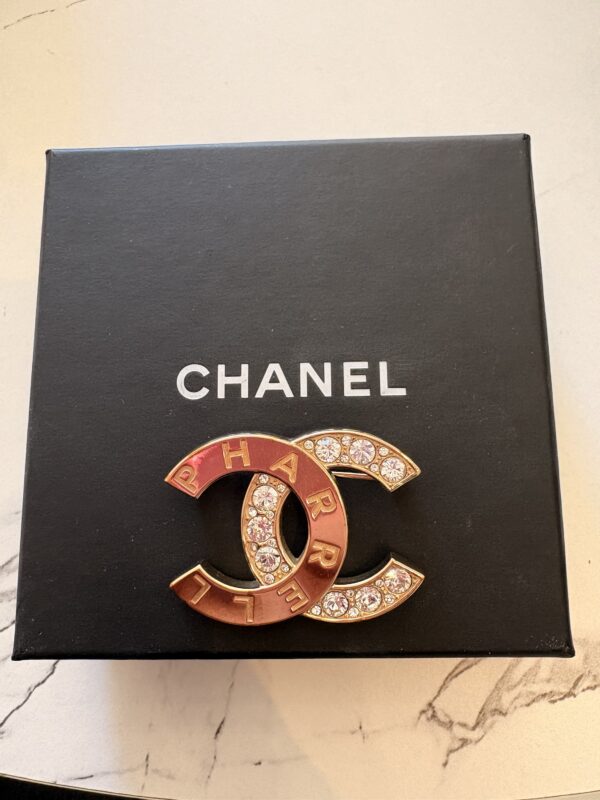 Broche Chanel